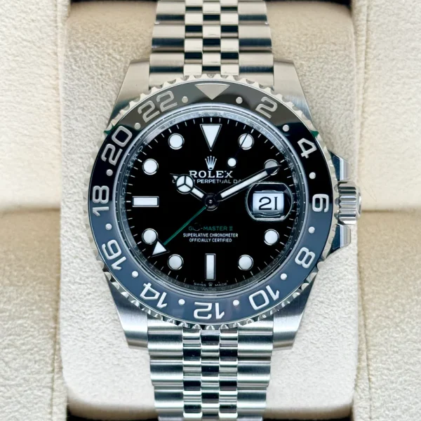 NEW 2024 Rolex GMT-Master II â€œBruce Wayneâ€ 40mm 126710GRNR Black Dial